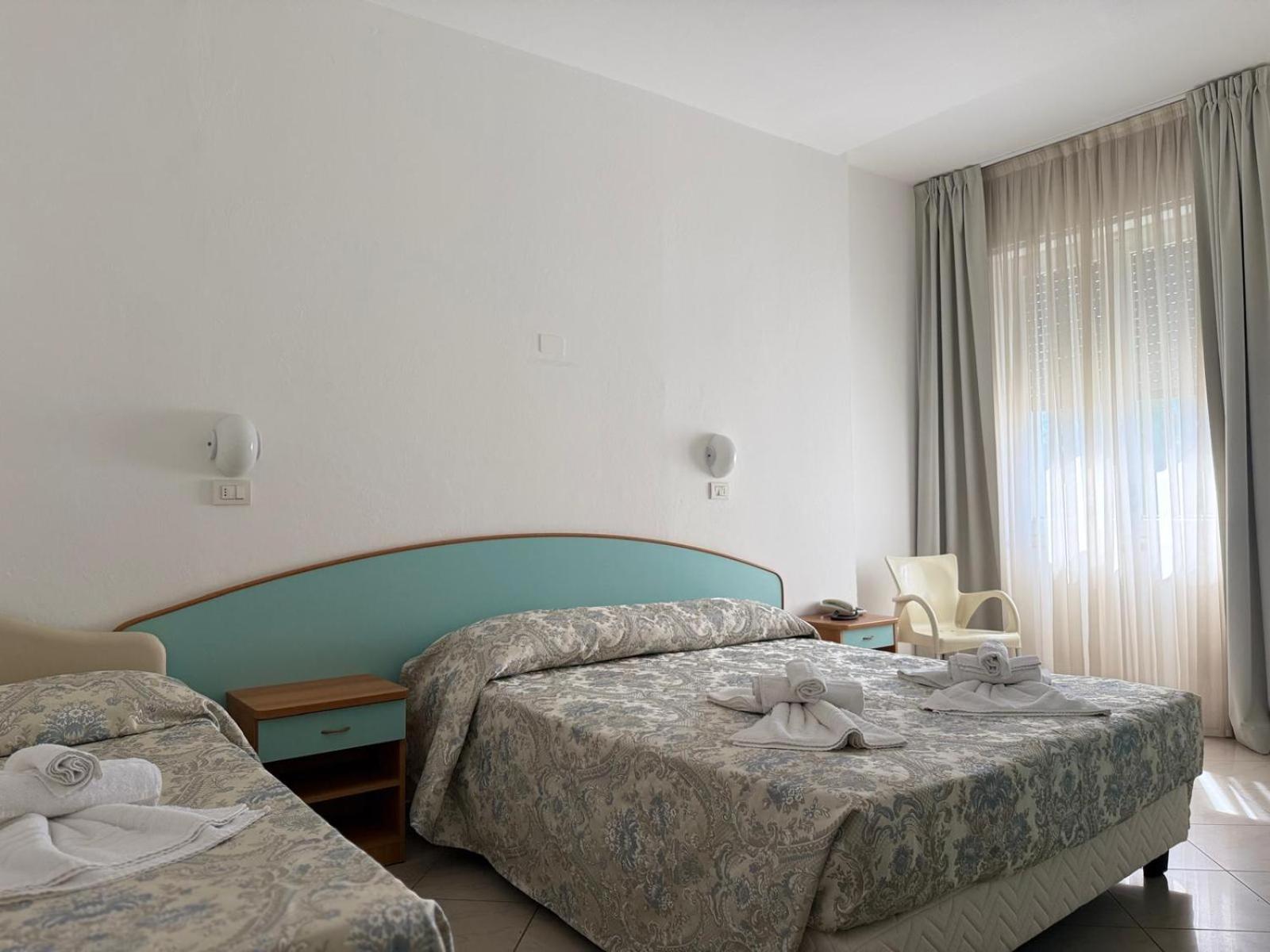 Hotel Spiaggia Villa Paola Беллария-Иджеа-Марина Экстерьер фото